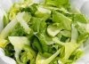 Žaliosios salotos su actu ir aliejumi