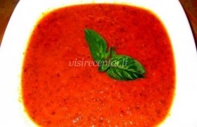 Šalta pomidorų ir baziliko sriuba