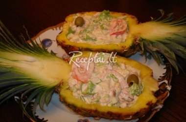 Salotos ananase