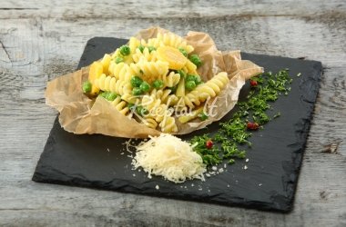 Fusilli makaronai su Prancūzišku daržovių mišiniu