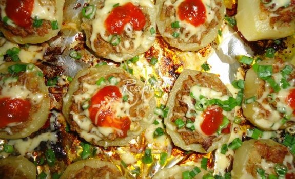 Įdarytos bulvės su vištienos faršu